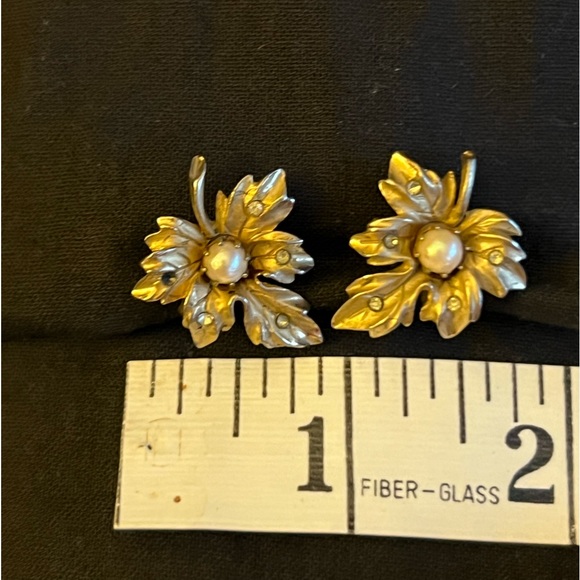 Vintage Coro Earrings - Picture 4 of 9